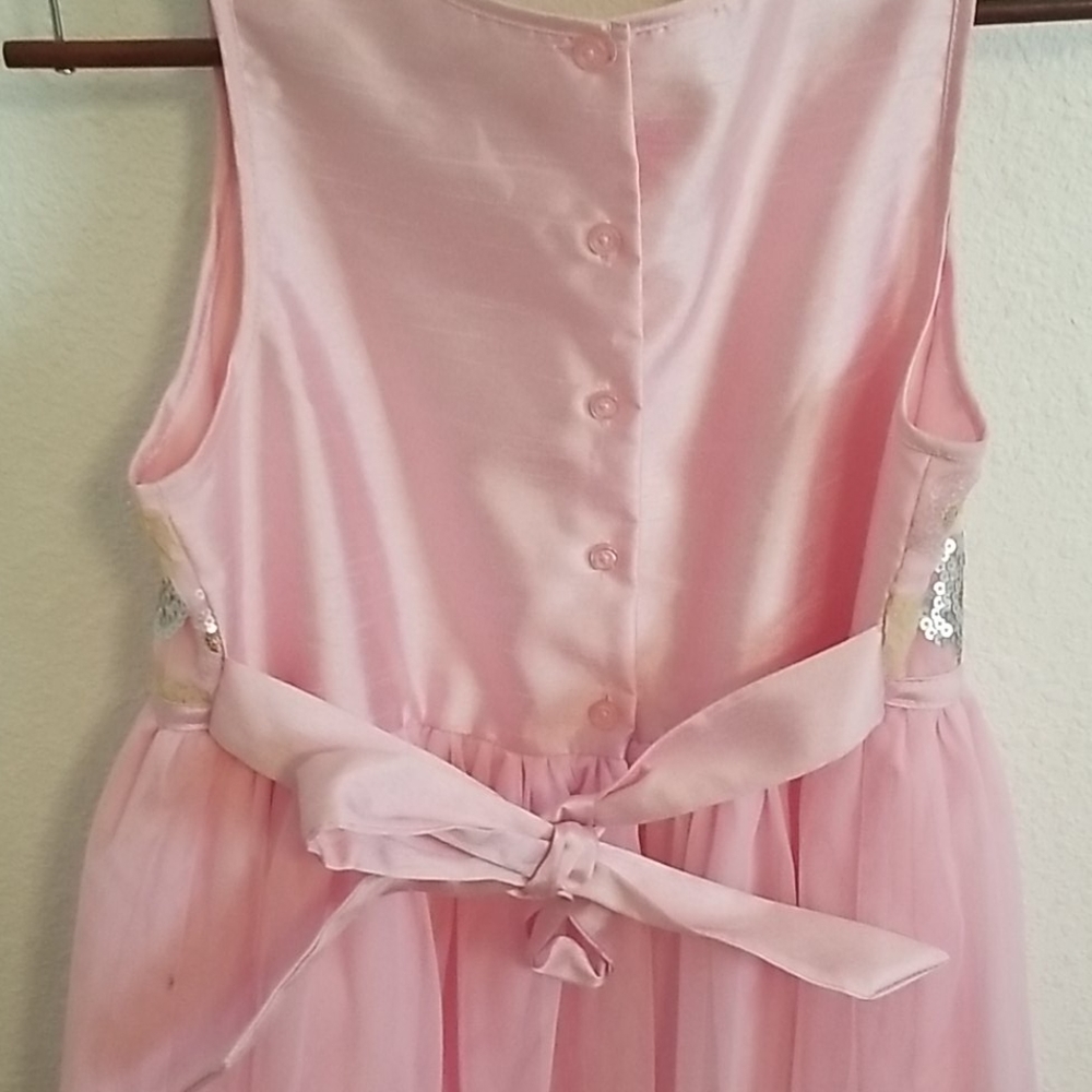 Dress - Picture 8 of 8